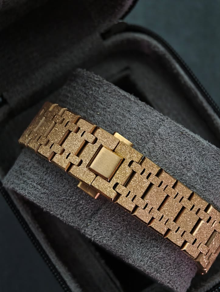 Rose Prism | 41mm Mechaquartz Chronograph