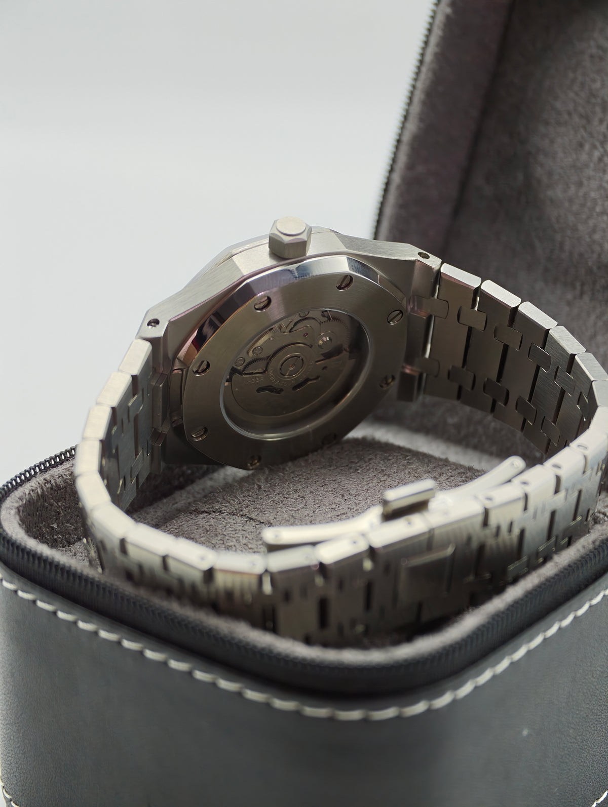 Obsidian Oak | 40mm NH35 Automatic