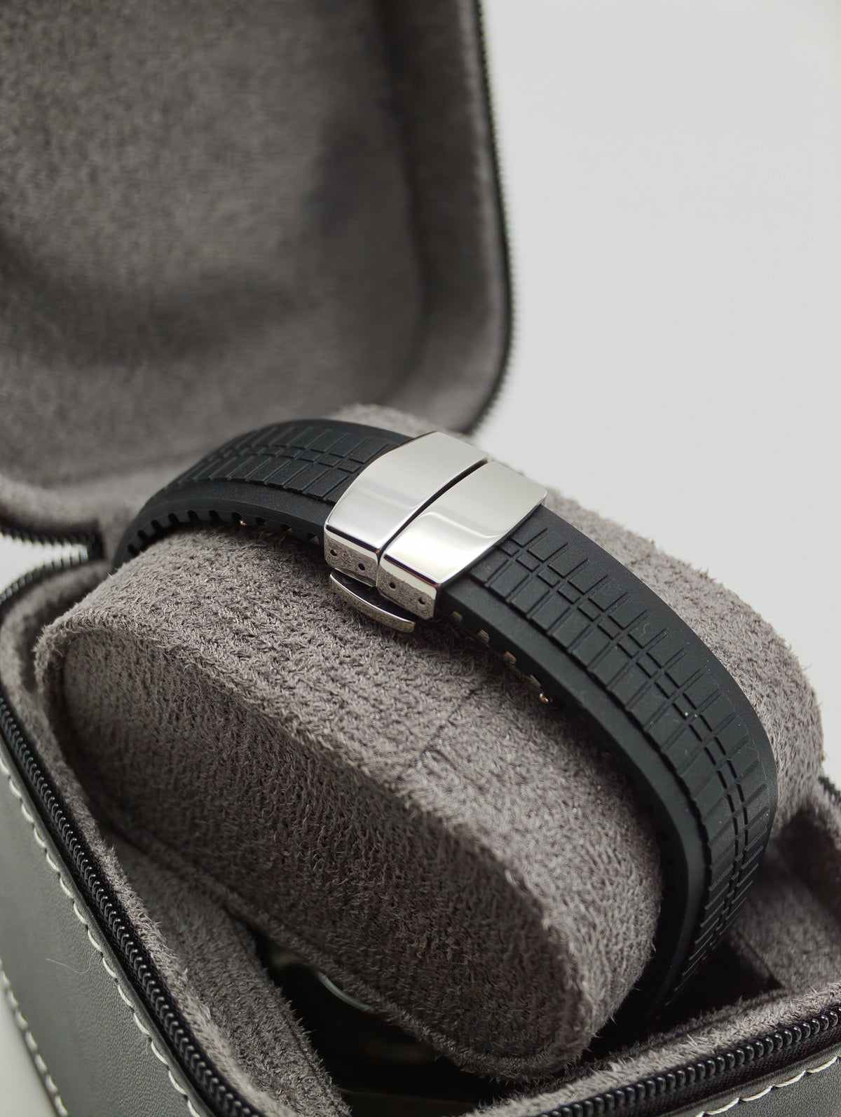 Black Aquanaut – 40mm – NH35 Automatic