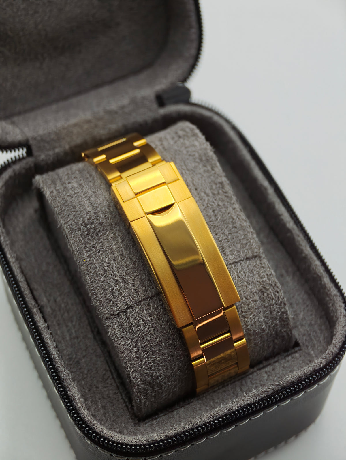 White & Gold Arabic Daytona Style Chronograph