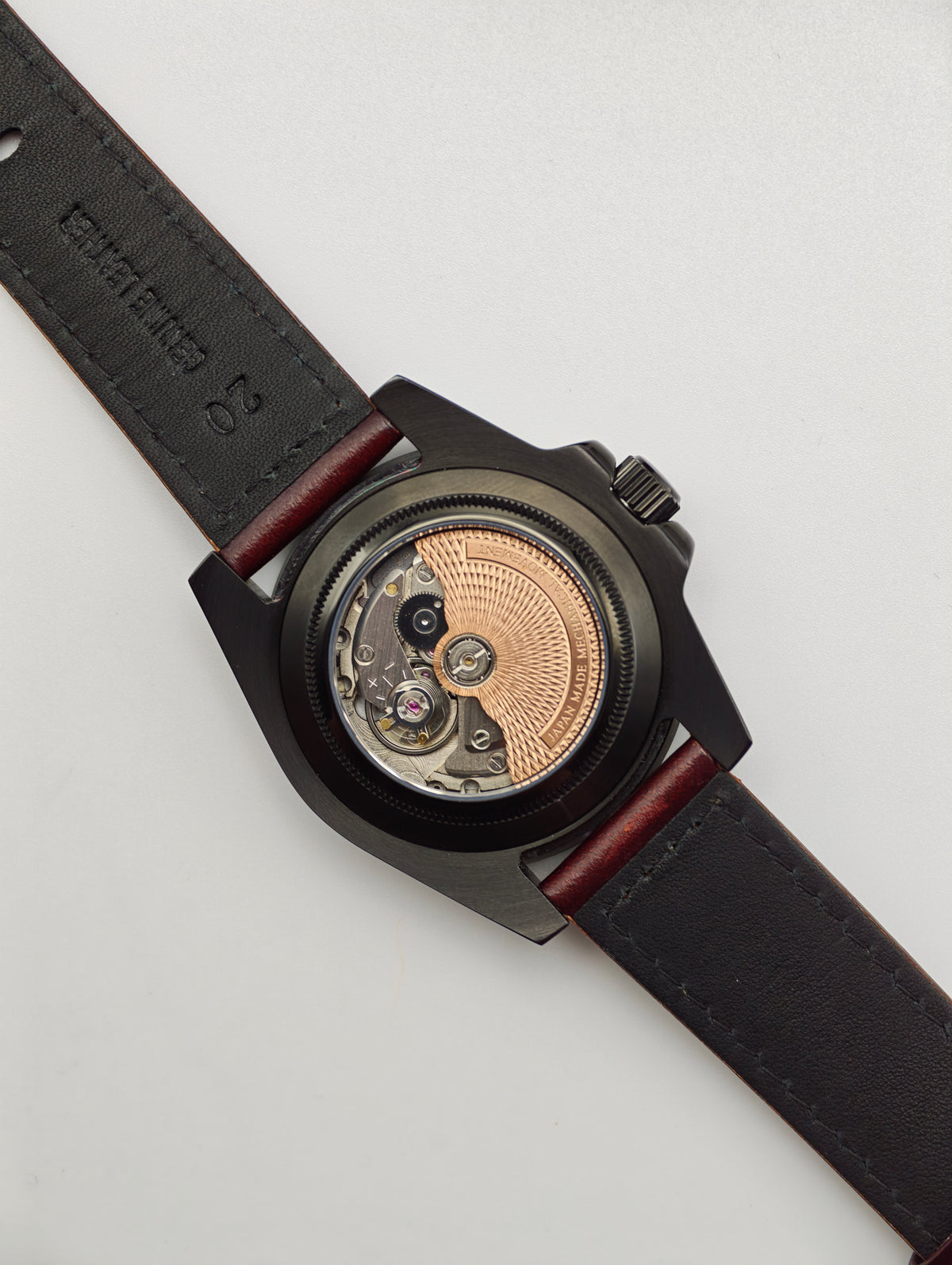 Carbon Blood Diver | 40mm NH35 Automatic