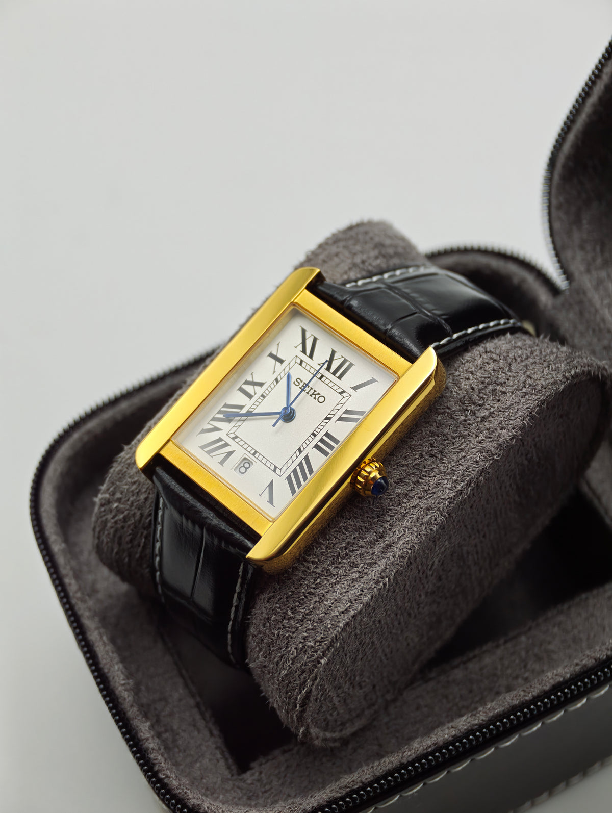 Seiko Tank Style – Roman Dial Gold Case 31mm Quartz