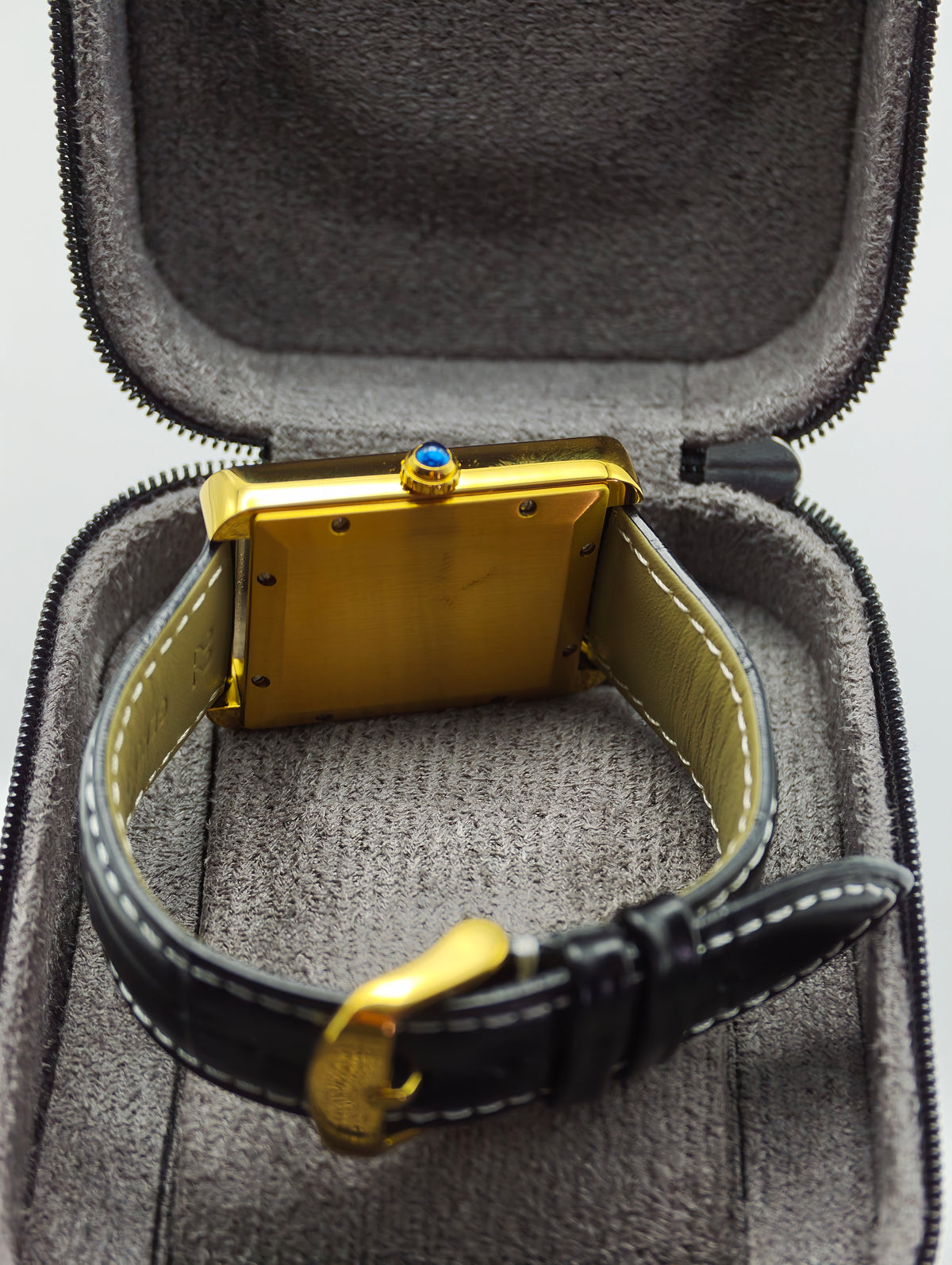 Seiko Tank Style – Roman Dial Gold Case 31mm Quartz