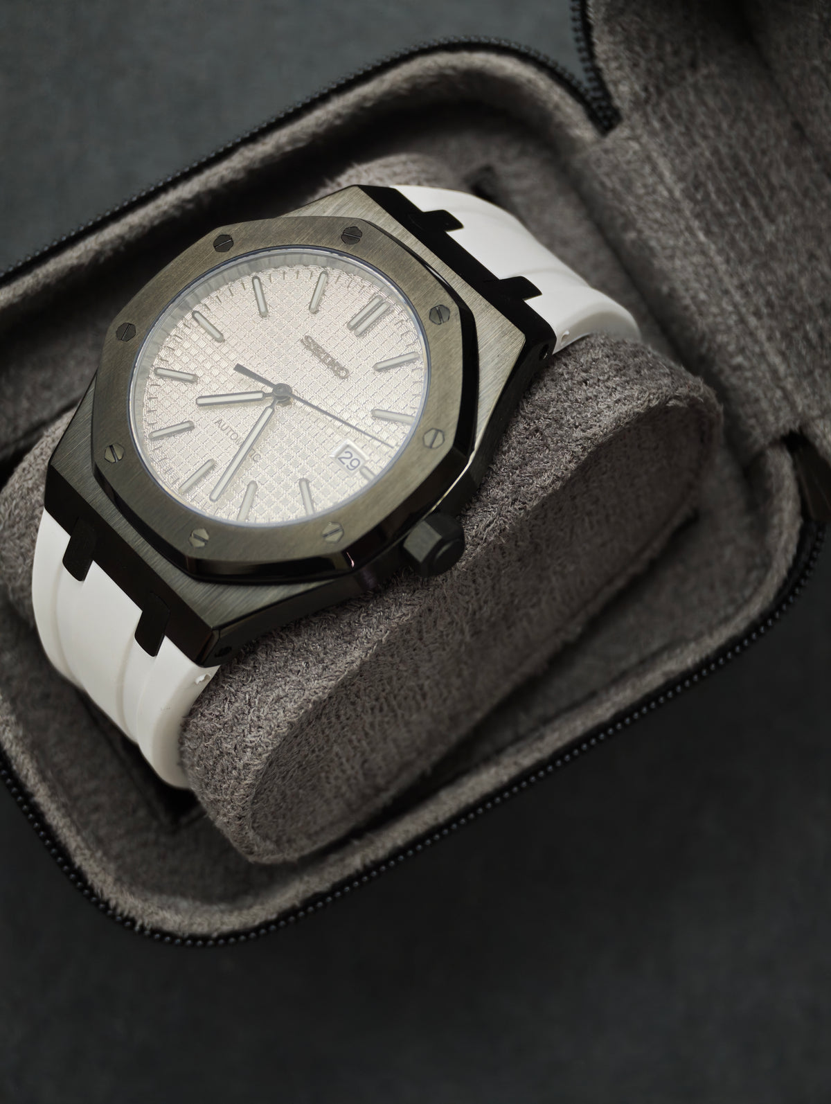 Monochrome Royal Oak | 41mm NH35 Automatic