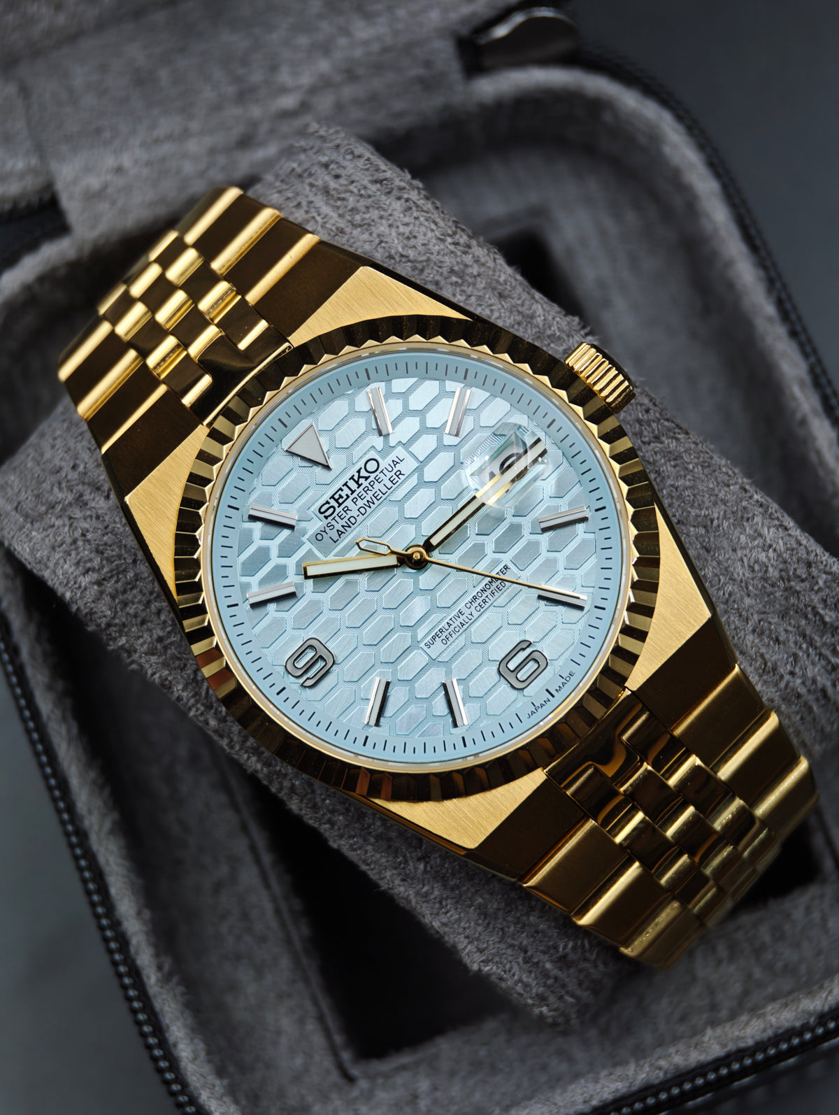 Golden Glacier | 39mm Automatic
