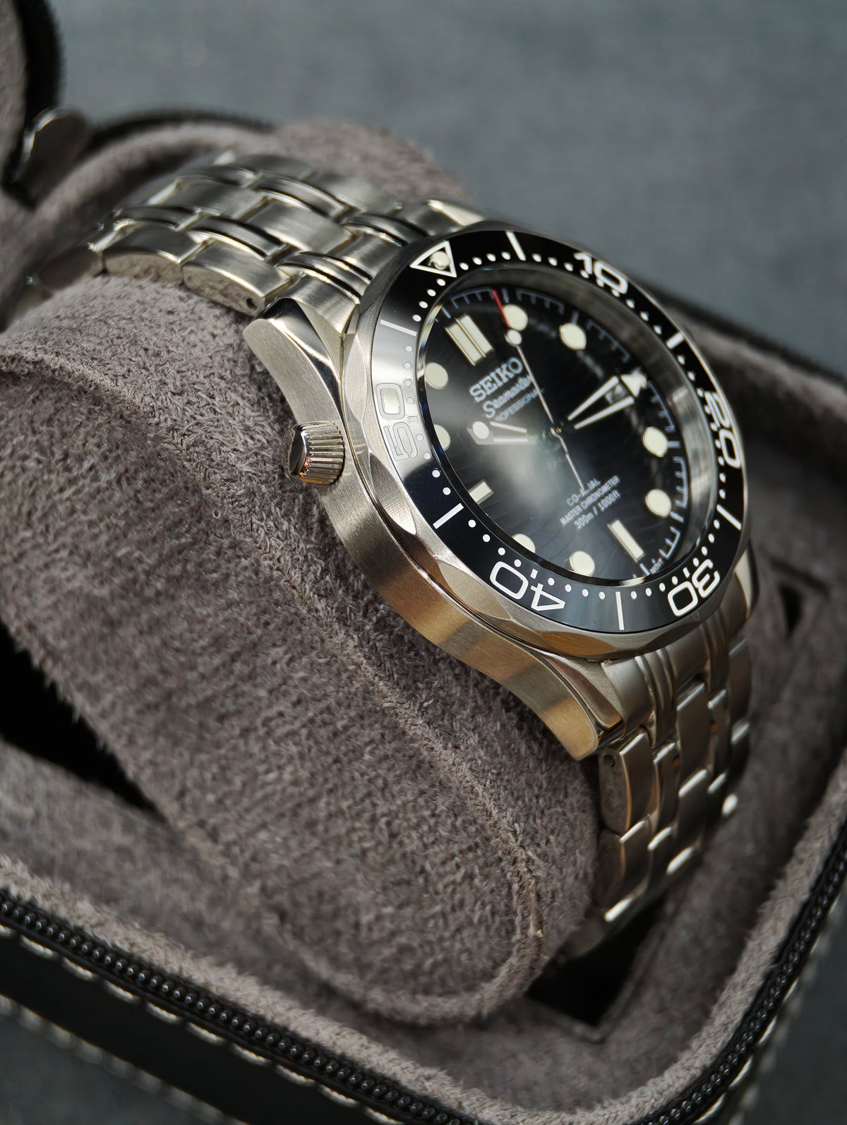 Black Seamaster | 40mm Automatic Diver