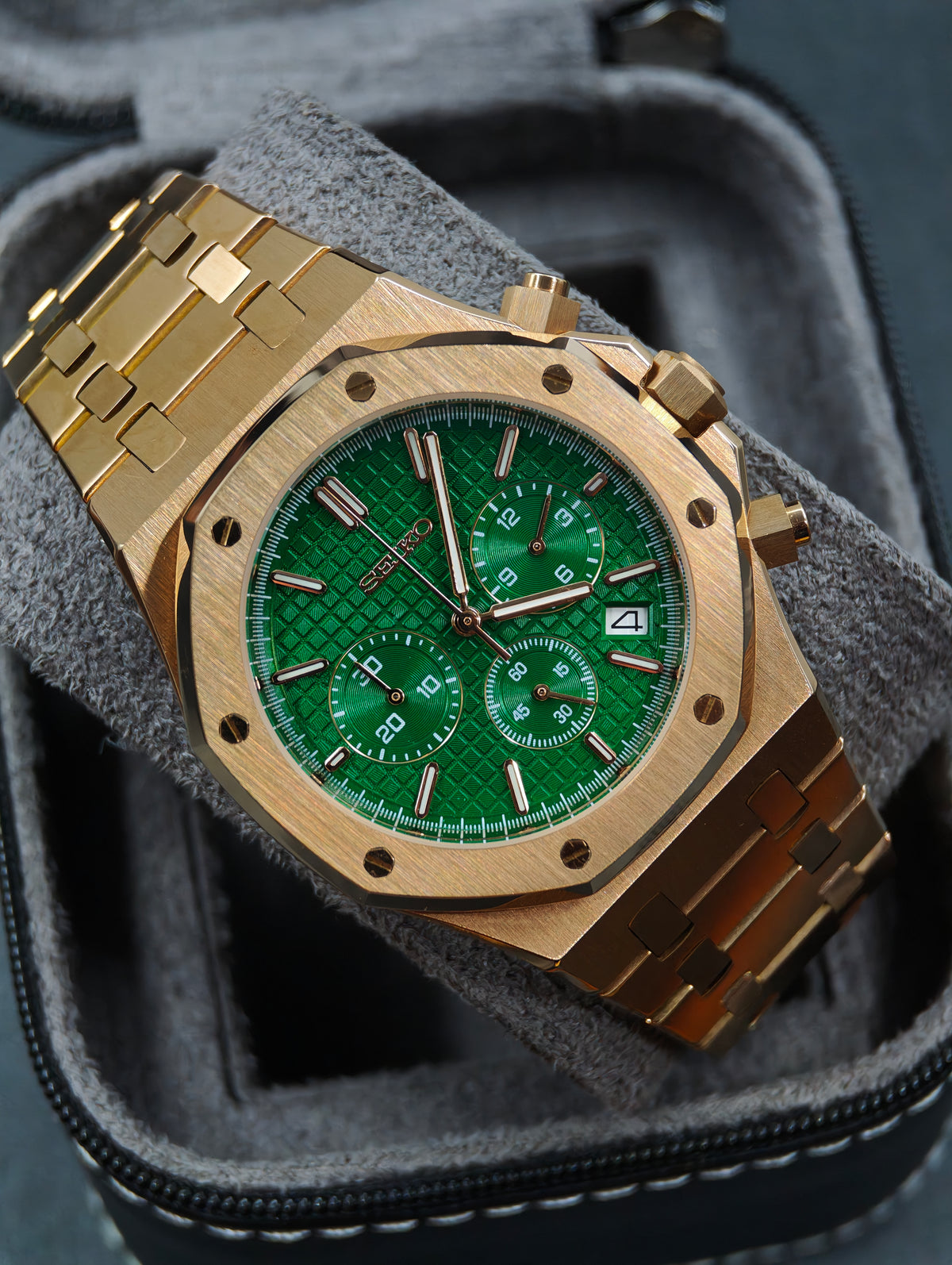 Emerald Rose Royale | 41mm Mecha-Quartz Chronograph