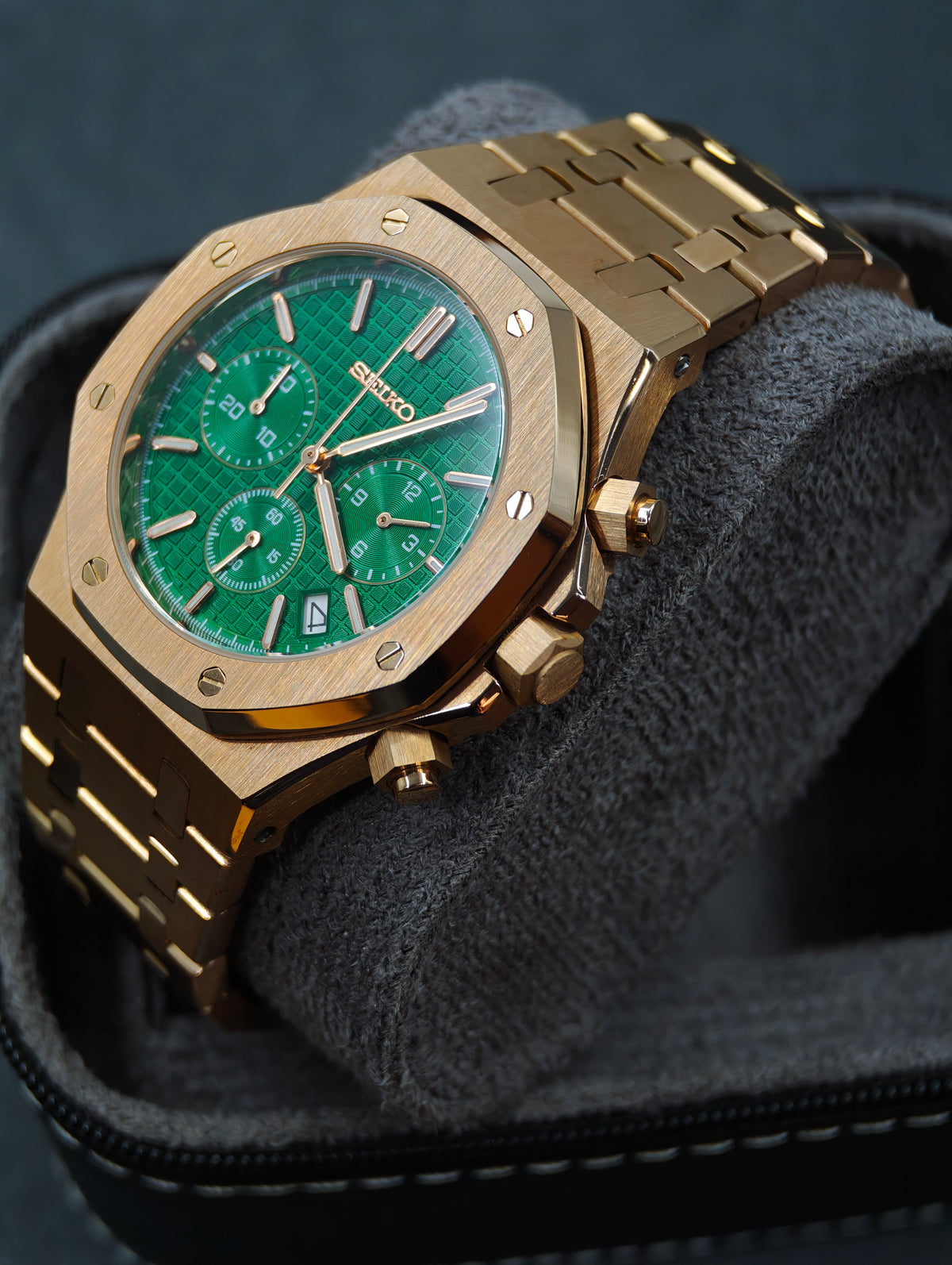 Emerald Rose Royale | 41mm Mecha-Quartz Chronograph