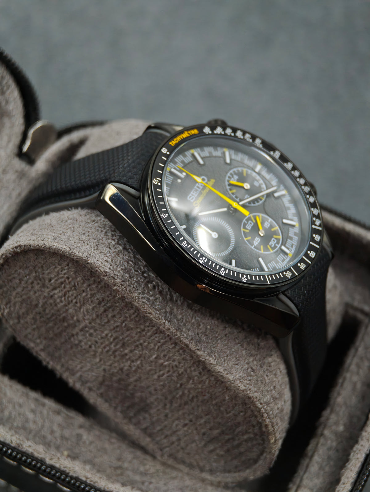 Apex Yellow | 39mm VK63 Mecha-Quartz Chronograph