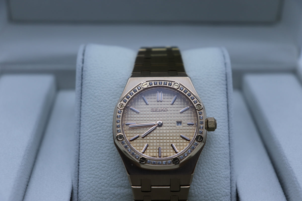 Royal Oak Rose Gold Crystal Mod | Quartz