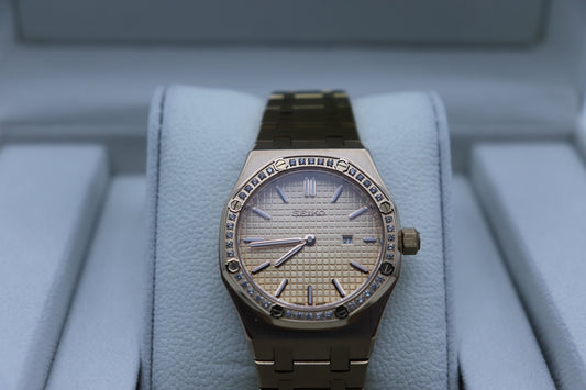 Royal Oak Rose Gold Crystal Mod | Quartz