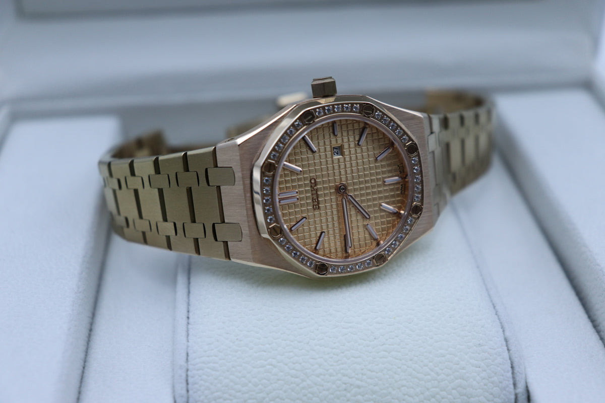 Royal Oak Rose Gold Crystal Mod | Quartz