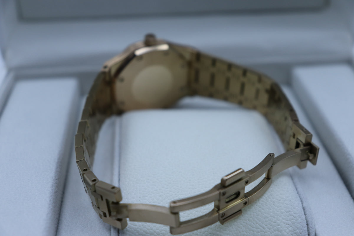 Royal Oak Rose Gold Crystal Mod | Quartz