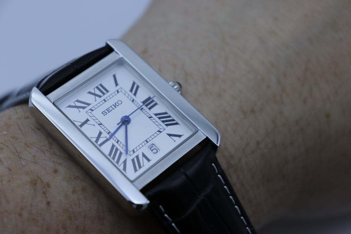 Tank Style – Roman Dial – 31mm – Quartz