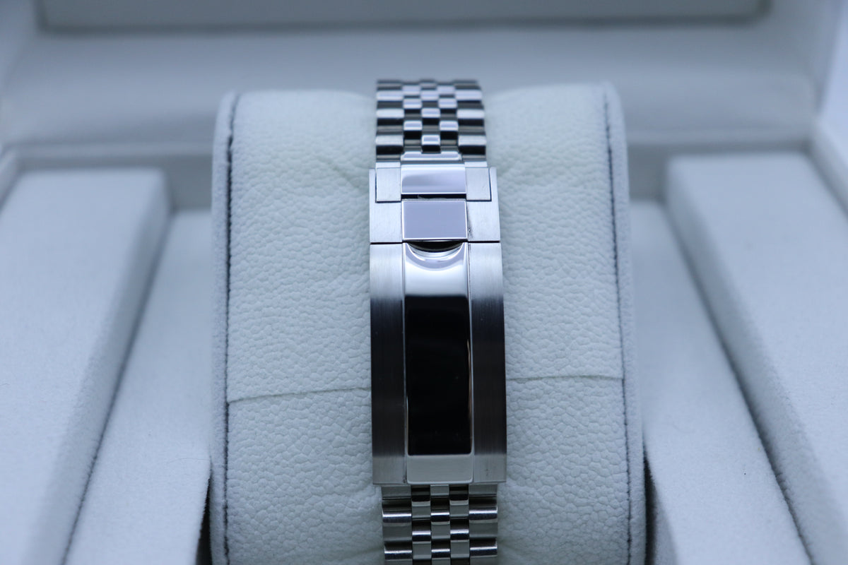 Fluted Classic – Arabic Dial – 39mm – NH35