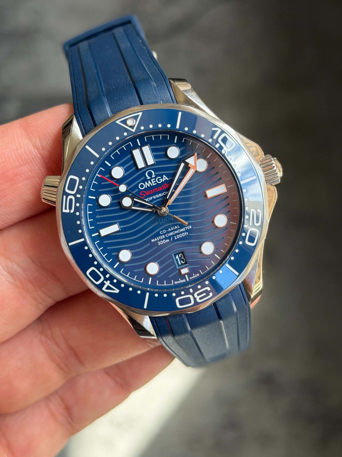 Omega Seamaster Diver 300M Blue 42mm | 2025 Box & Papers